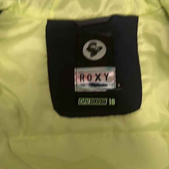 Roxy snow jacket with hood - Picture 2 of 5